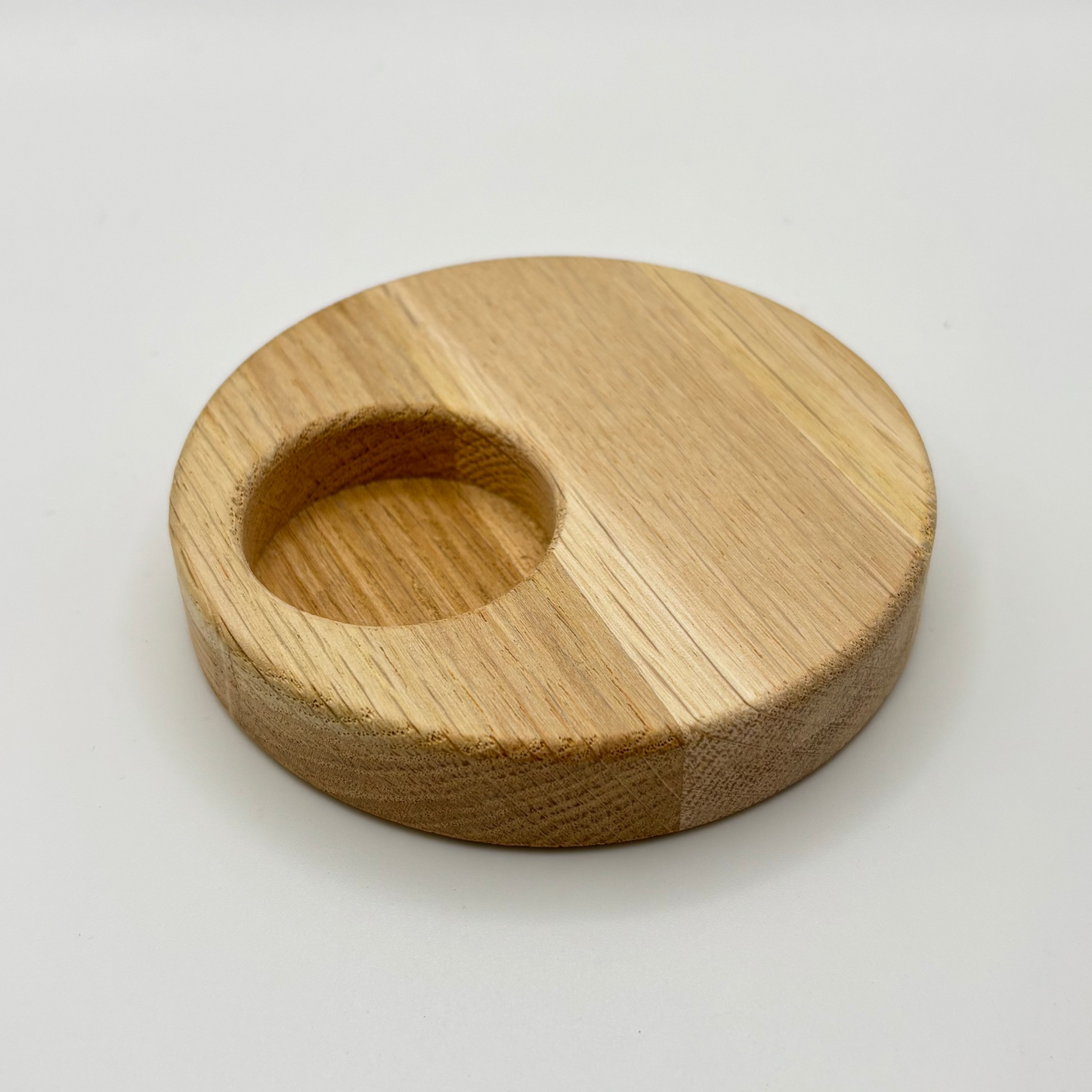 Runder Sockel aus Eiche für Teelicht