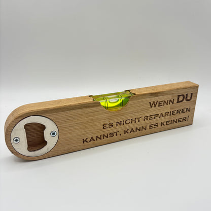 Flaschenöffner aus Eiche im Wasserwaagen Design